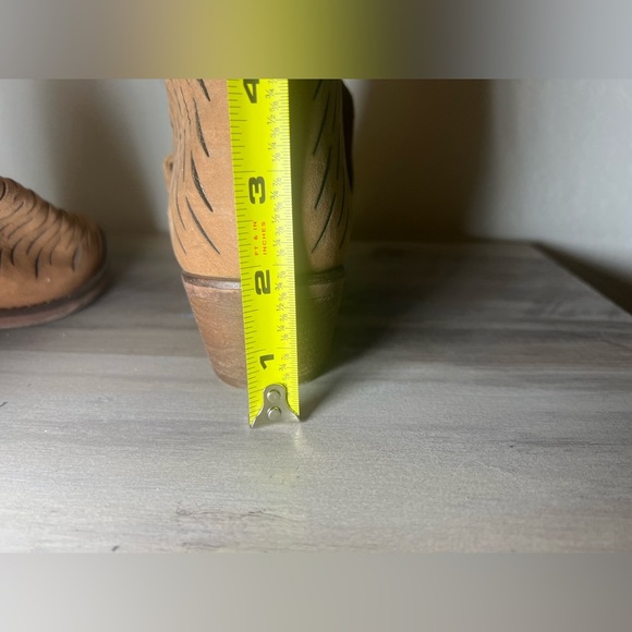 Steve Madden Women's Arowe Tan Brown Nubuck Leather Ankle Booties, Size 8.5 - Picture 8 of 9